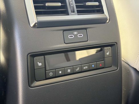 New 2026 MAZDA CX-90 Plug-In Hybrid w/ Premium Plus image 24