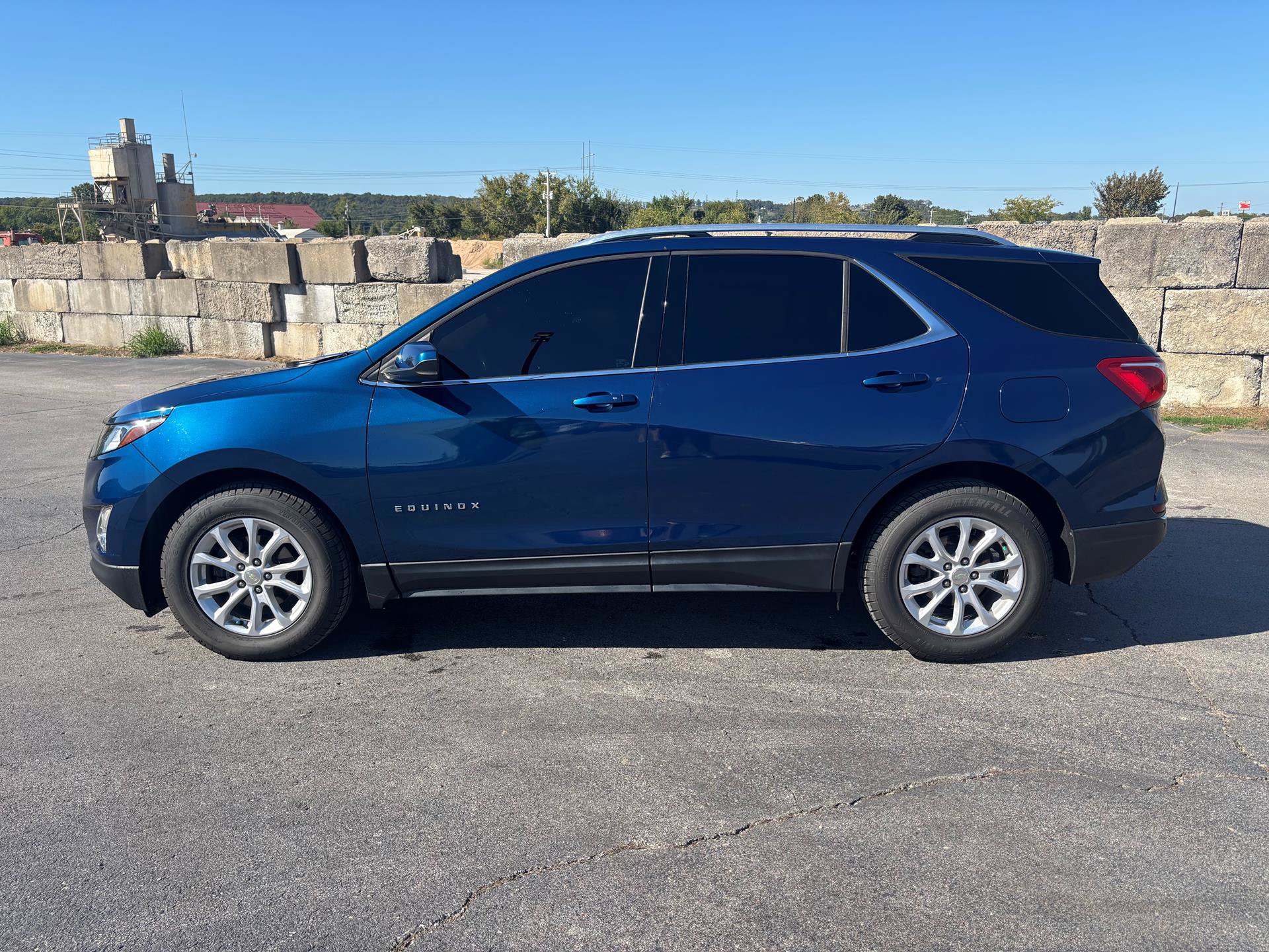 Used 2020 Chevrolet Equinox LT FWD image 6