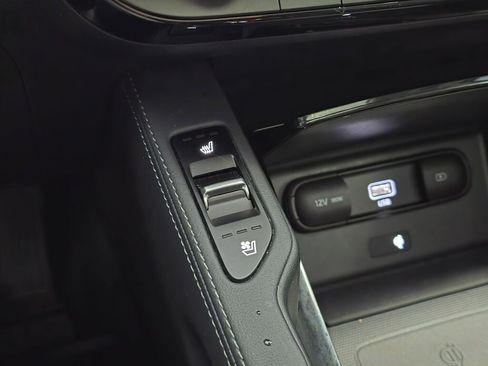 Used 2022 Kia Telluride EX w/ EX Premium Package image 35