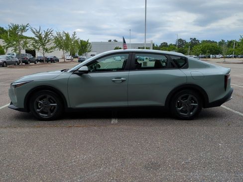 Used 2025 Kia K4 FWD image 7