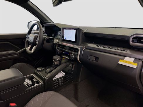 New 2026 Toyota Tacoma SR5 image 30