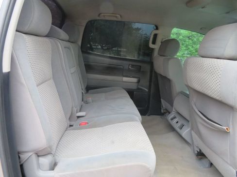 Used 2010 Toyota Tundra 2WD CrewMax w/ Tow Pkg image 28