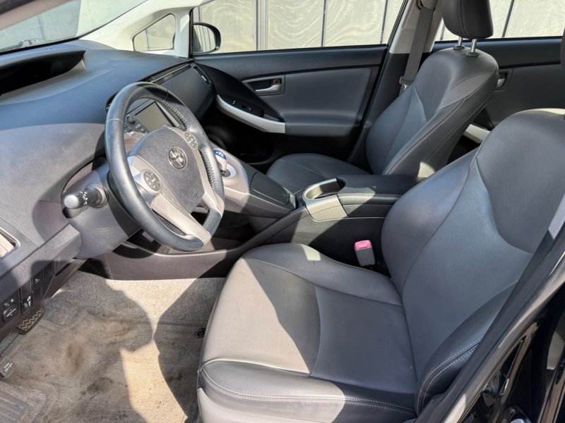 Used 2012 Toyota Prius Four w/ Deluxe Solar Roof Pkg FWD image 15