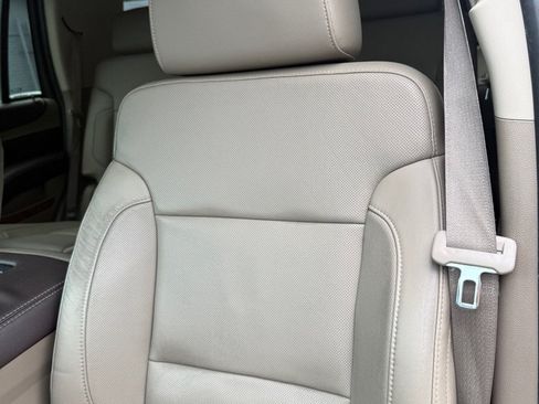Used 2015 Chevrolet Tahoe LTZ AWD/4WD image 41