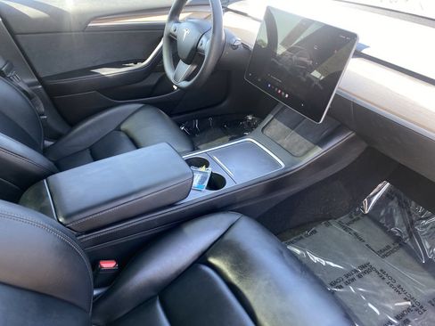 Used 2023 Tesla Model 3 Standard Range RWD image 9