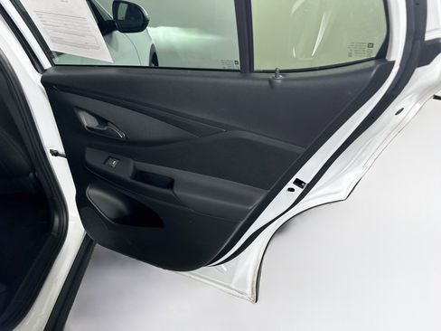Used 2026 Buick Envista Preferred FWD image 27