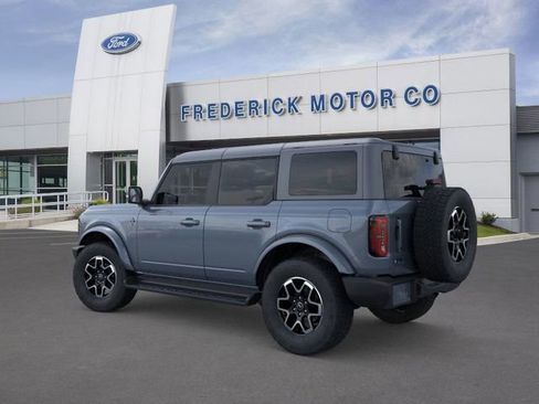 New 2025 Ford Bronco Outer Banks image 4