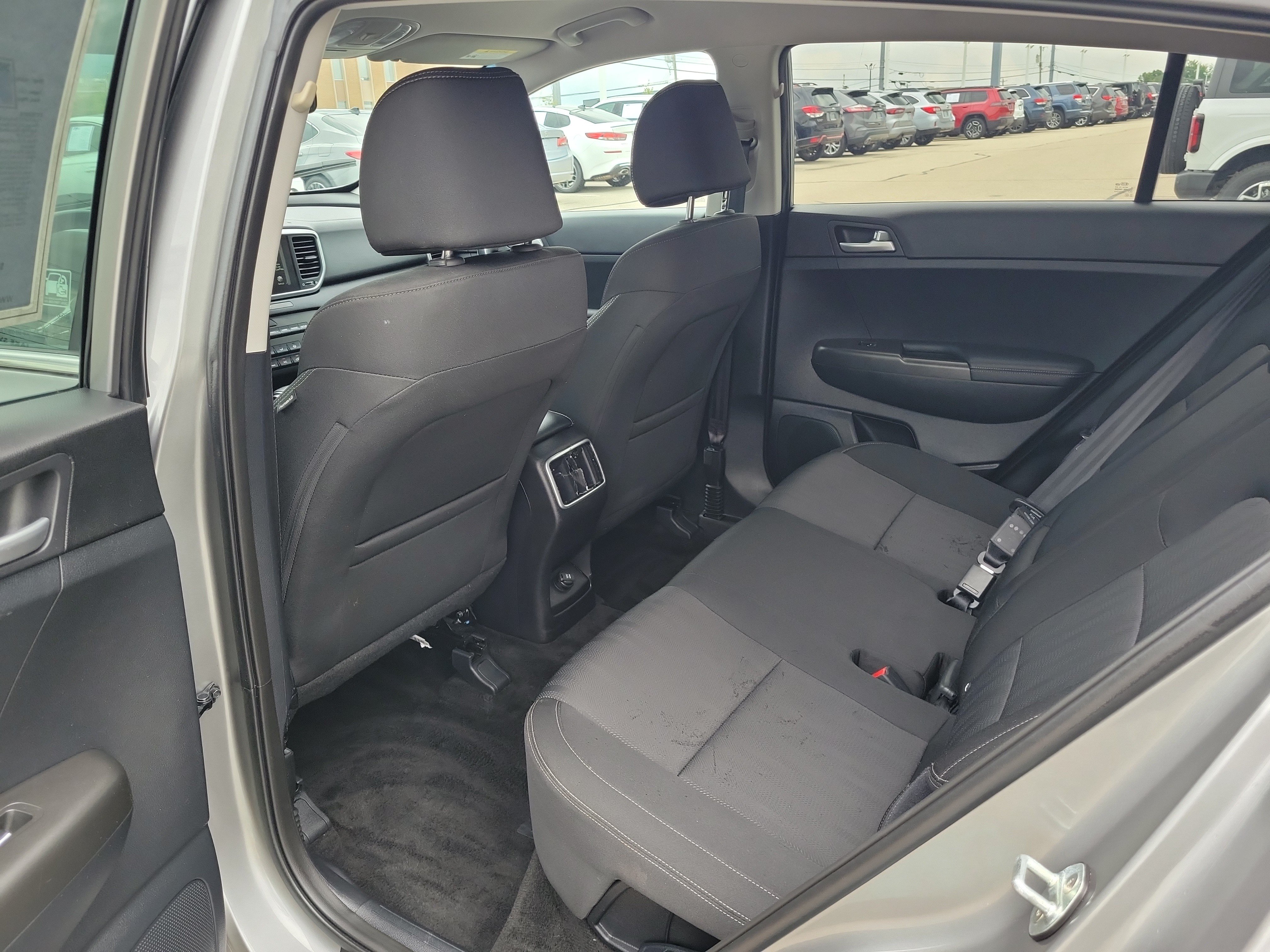Used 2020 Kia Sportage LX AWD/4WD image 11