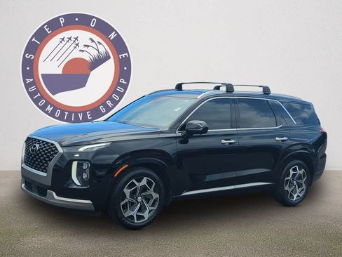 Used 2022 Hyundai Palisade Calligraphy FWD image 2