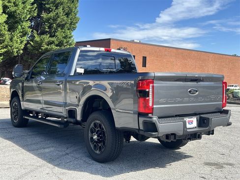 New 2026 Ford F250 Lariat w/ Black Appearance Package image 32