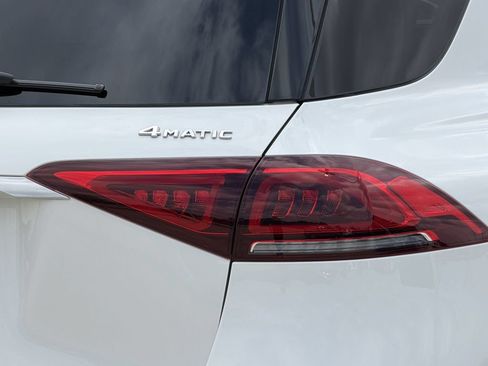 Used 2022 Mercedes-Benz GLE 350 4MATIC image 10