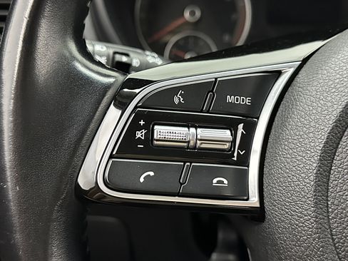 Used 2019 Kia Optima EX image 21