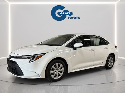 Used 2024 Toyota Corolla LE AWD/4WD image 12