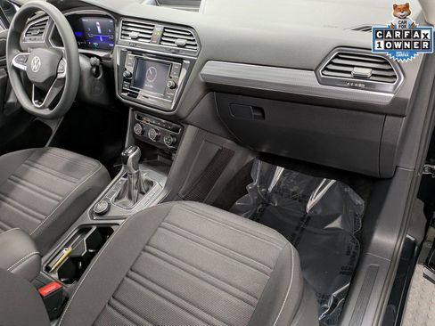 Used 2022 Volkswagen Tiguan S image 31