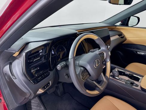 Used 2024 Lexus RX 350 Premium w/ Accessory Package (Z1) image 9