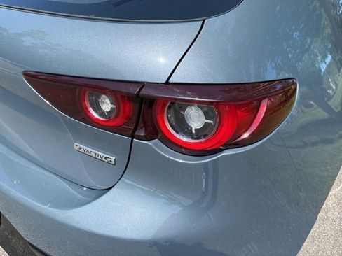 Used 2022 MAZDA MAZDA3 s FWD image 14