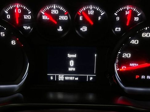 Used 2019 Chevrolet Silverado 1500 Custom w/ Custom Value Package image 16