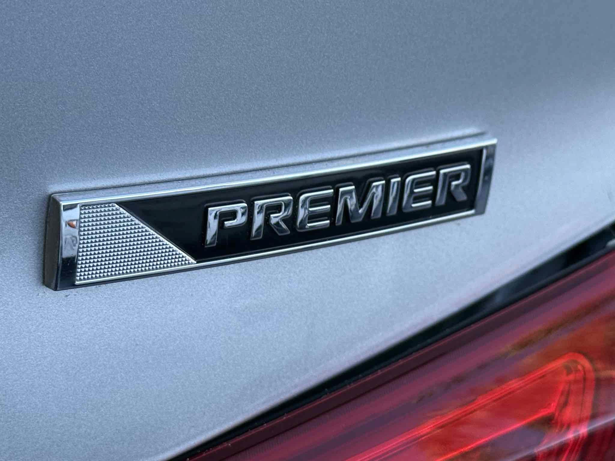 Used 2019 Chevrolet Impala Premier FWD image 5