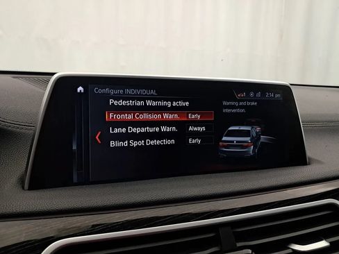 Used 2019 BMW 750i xDrive w/ M Sport Package AWD/4WD image 17