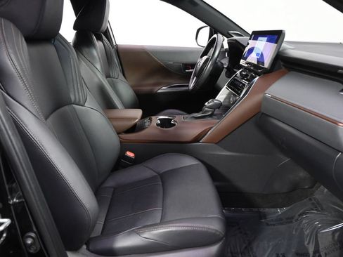 Used 2023 Toyota Venza Limited AWD/4WD image 15