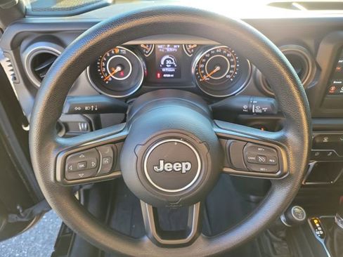 Used 2023 Jeep Gladiator Sport image 19
