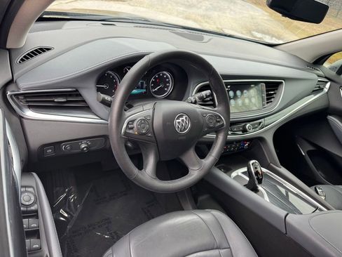 Used 2019 Buick Enclave Premium w/ Experience Buick Package image 4