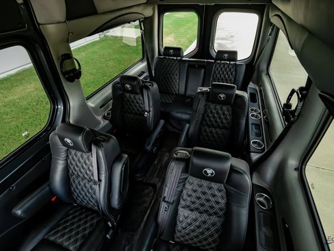 Used 2023 Mercedes-Benz Sprinter 2500 image 70