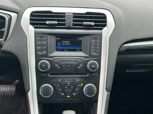 Used 2014 Ford Fusion SE w/ Equipment Group 501A image 14