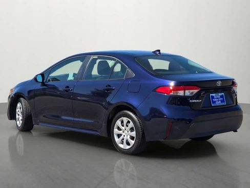 Used 2024 Toyota Corolla LE FWD image 4