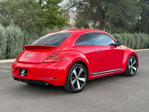 Used 2013 Volkswagen Beetle 2.0T FWD image 9