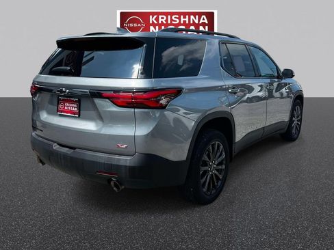 Used 2023 Chevrolet Traverse RS w/ LPO, Cargo Package AWD/4WD image 4