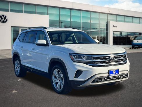 Used 2022 Volkswagen Atlas SE image 3