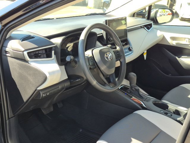 Used 2026 Toyota Corolla LE w/ LE Premium Package FWD image 10
