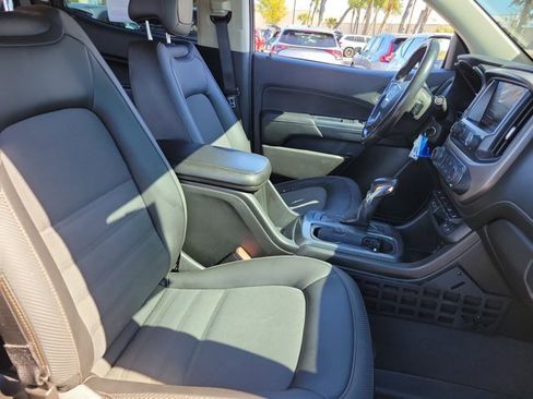 Used 2022 GMC Canyon AT4 w/ Trailering Package image 6