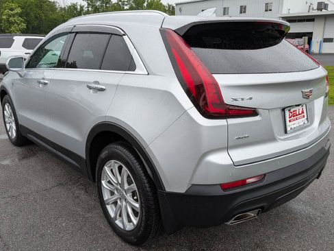 Used 2019 Cadillac XT4 Luxury w/ Cold Weather Package AWD/4WD image 8