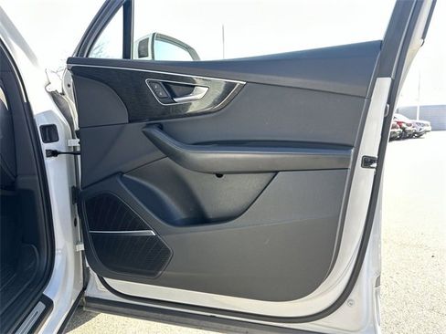 Used 2022 Audi Q7 3.0T Premium Plus image 31