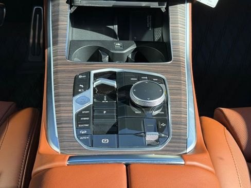 New 2026 BMW X5 xDrive50e w/ M Sport Package image 8