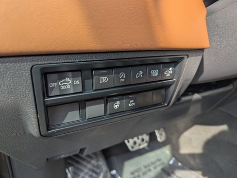Used 2023 Toyota Tundra 1794 Edition w/ TRD Off-Road Package AWD/4WD image 15