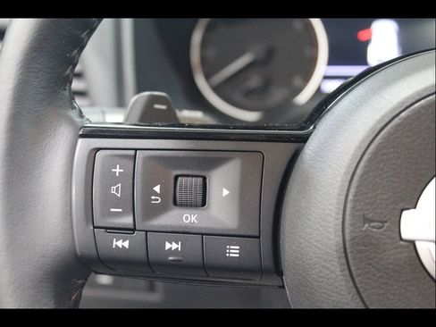 Used 2023 Nissan Rogue SV w/ SV Premium Package AWD/4WD image 27