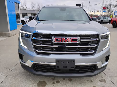 Used 2025 GMC Acadia Elevation image 28