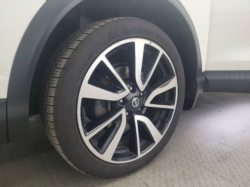 Used 2019 Nissan Rogue Sport SL w/ Premium Package AWD/4WD image 31