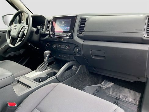 Used 2022 Nissan Frontier S w/ Technology Package image 25
