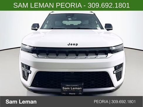 New 2026 Jeep Grand Wagoneer 4WD image 2