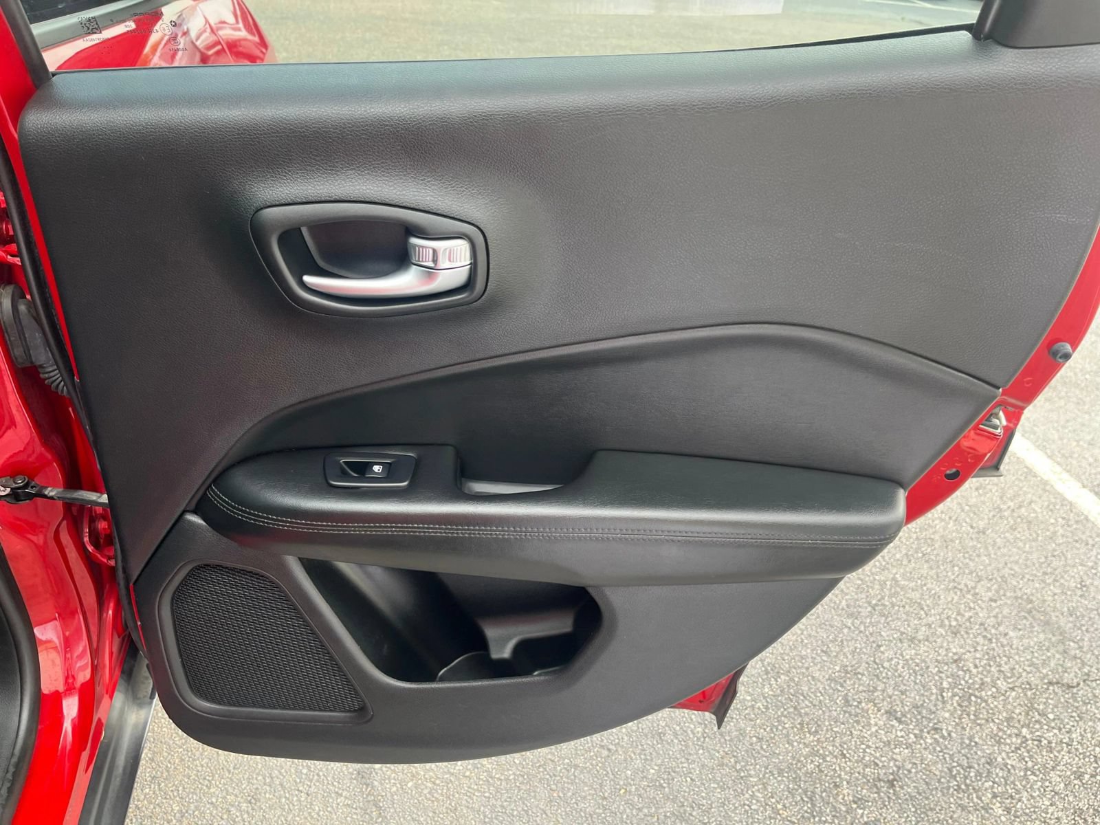 Used 2019 Jeep Compass Latitude AWD/4WD image 44