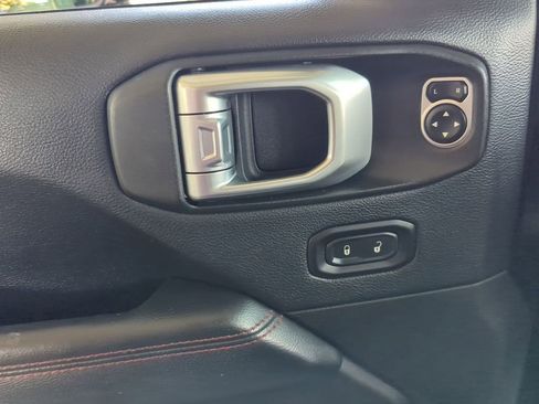 Used 2018 Jeep Wrangler Unlimited Rubicon image 14