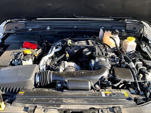 Used 2022 Jeep Gladiator Sport image 30