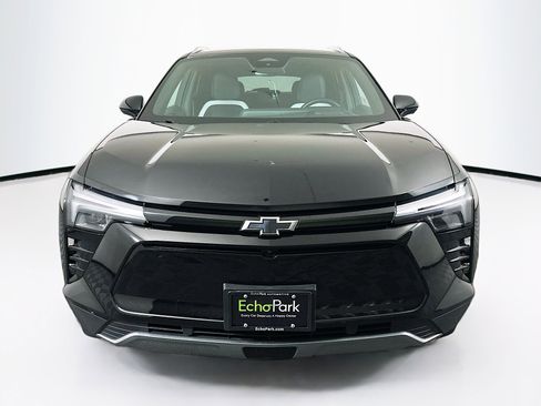 Used 2024 Chevrolet Blazer EV LT image 2