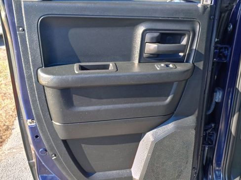 Used 2018 RAM 1500 Express image 16