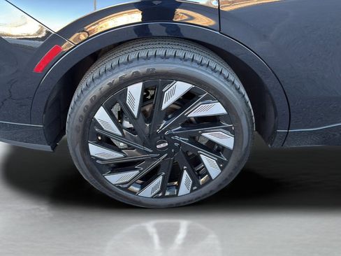 Used 2024 Lincoln Nautilus Reserve w/ Equipment Group 203A image 29