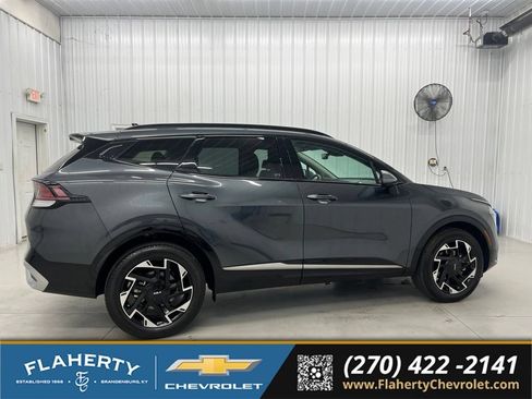 Used 2024 Kia Sportage SX AWD/4WD image 2